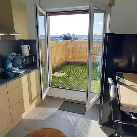 Le Belvedere Dernier Etage Avec Terrasse Wifi Fibre Tarbes